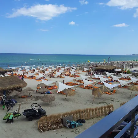 Blue Mamaia