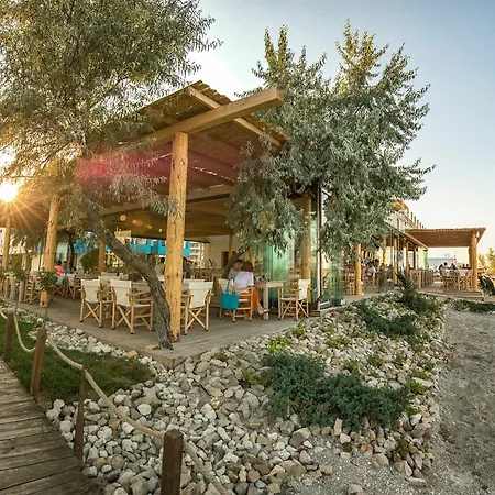 Blue 3* Mamaia